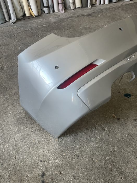 Parachques traseiro bmw f30 carro