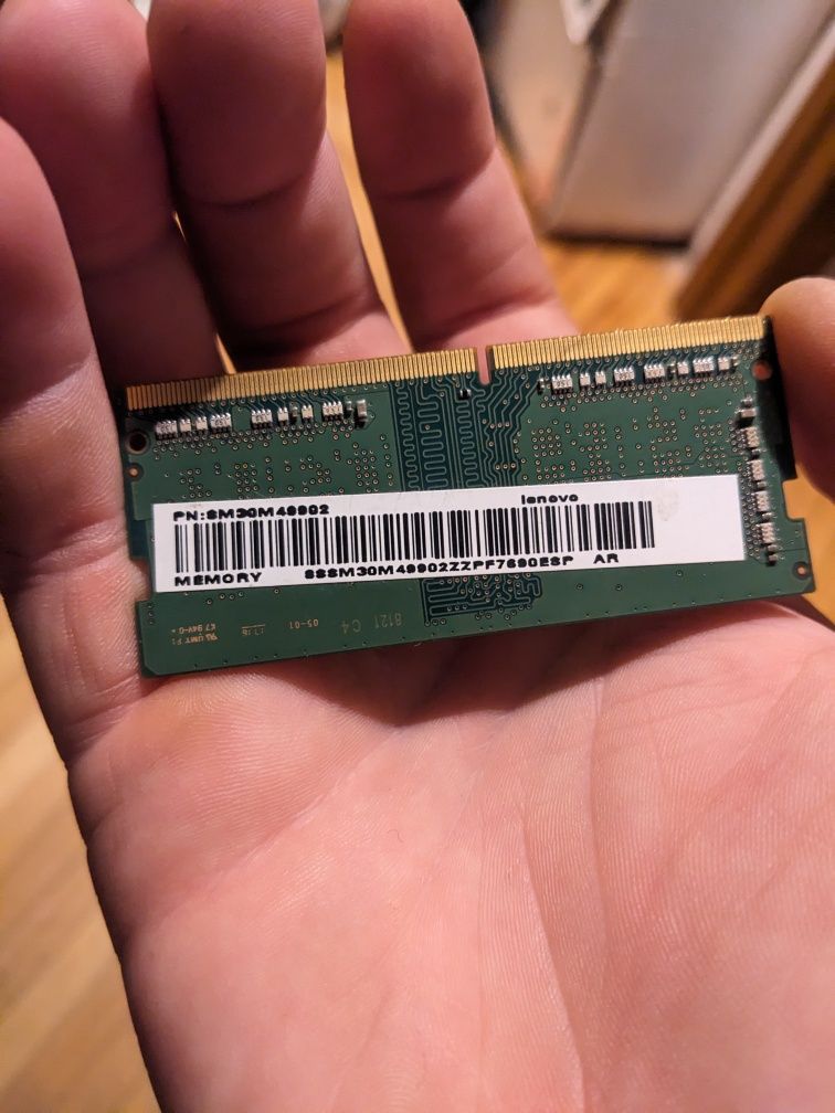 SO-DIMM DDR4 4gb оперативна пам'ять