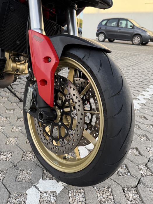 Ducati Hypermotard 821