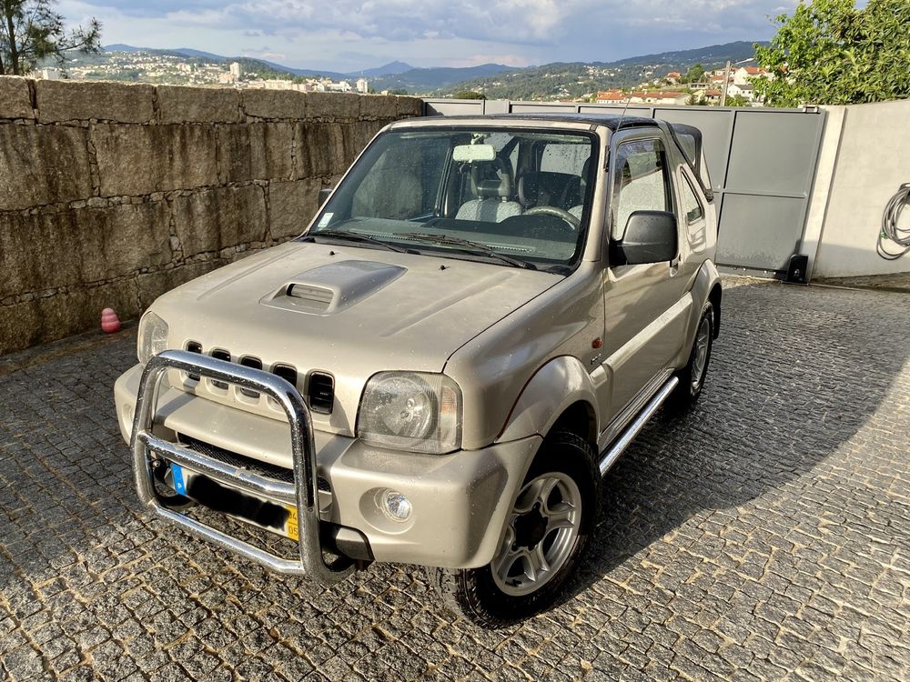 Mata-vacas ou bull bars cromado Suzuki Jimny 98-07