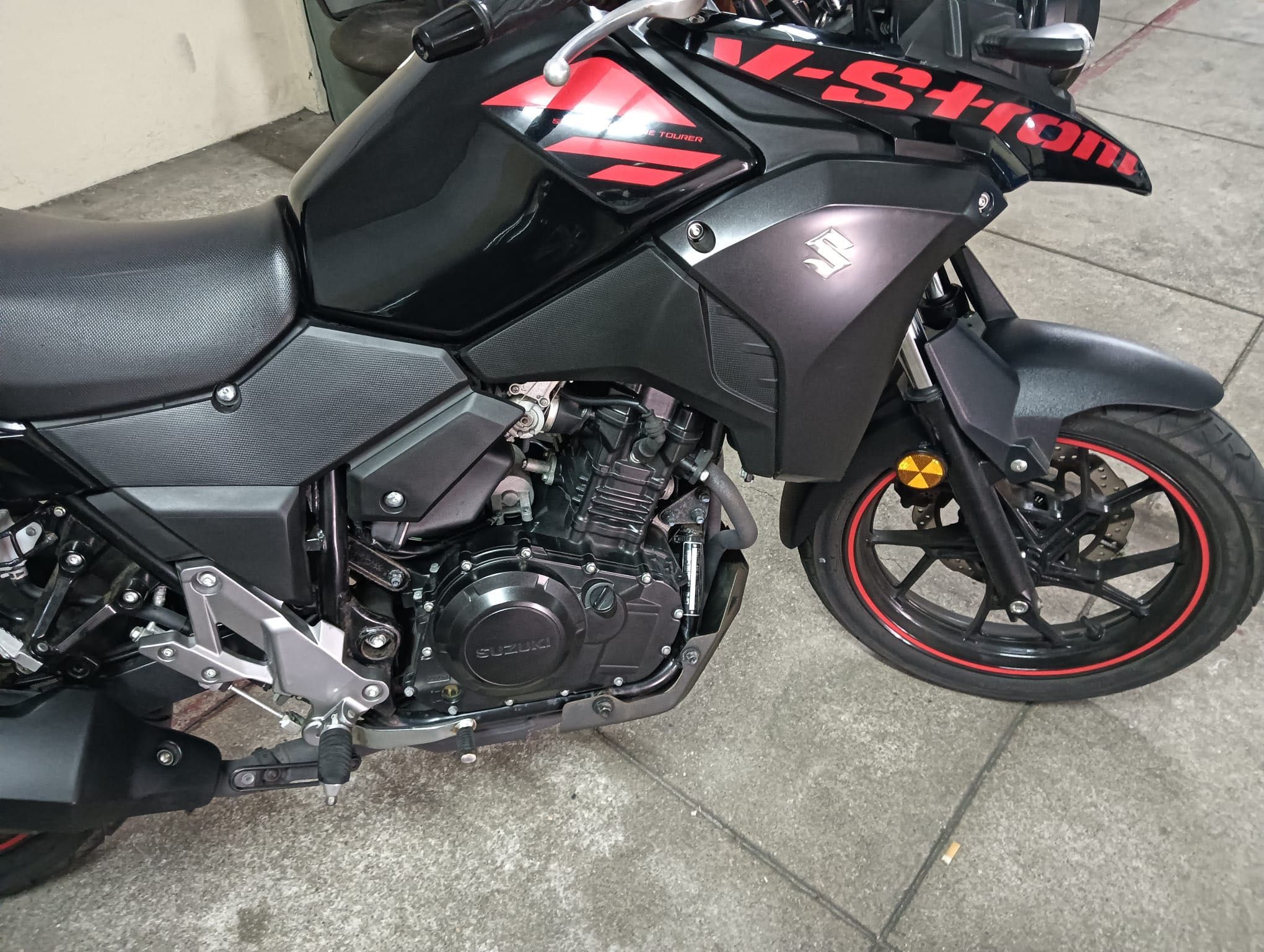 Suzuki Vstrom 250