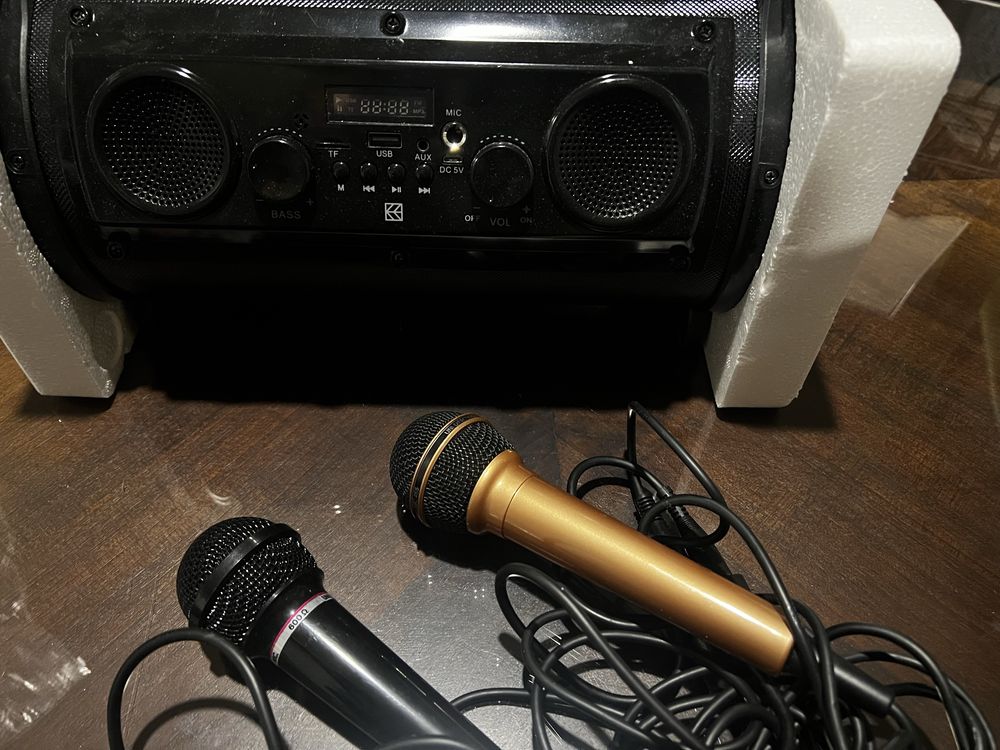 Karaoke Glośnik przenosny i mikrofony 2 szt