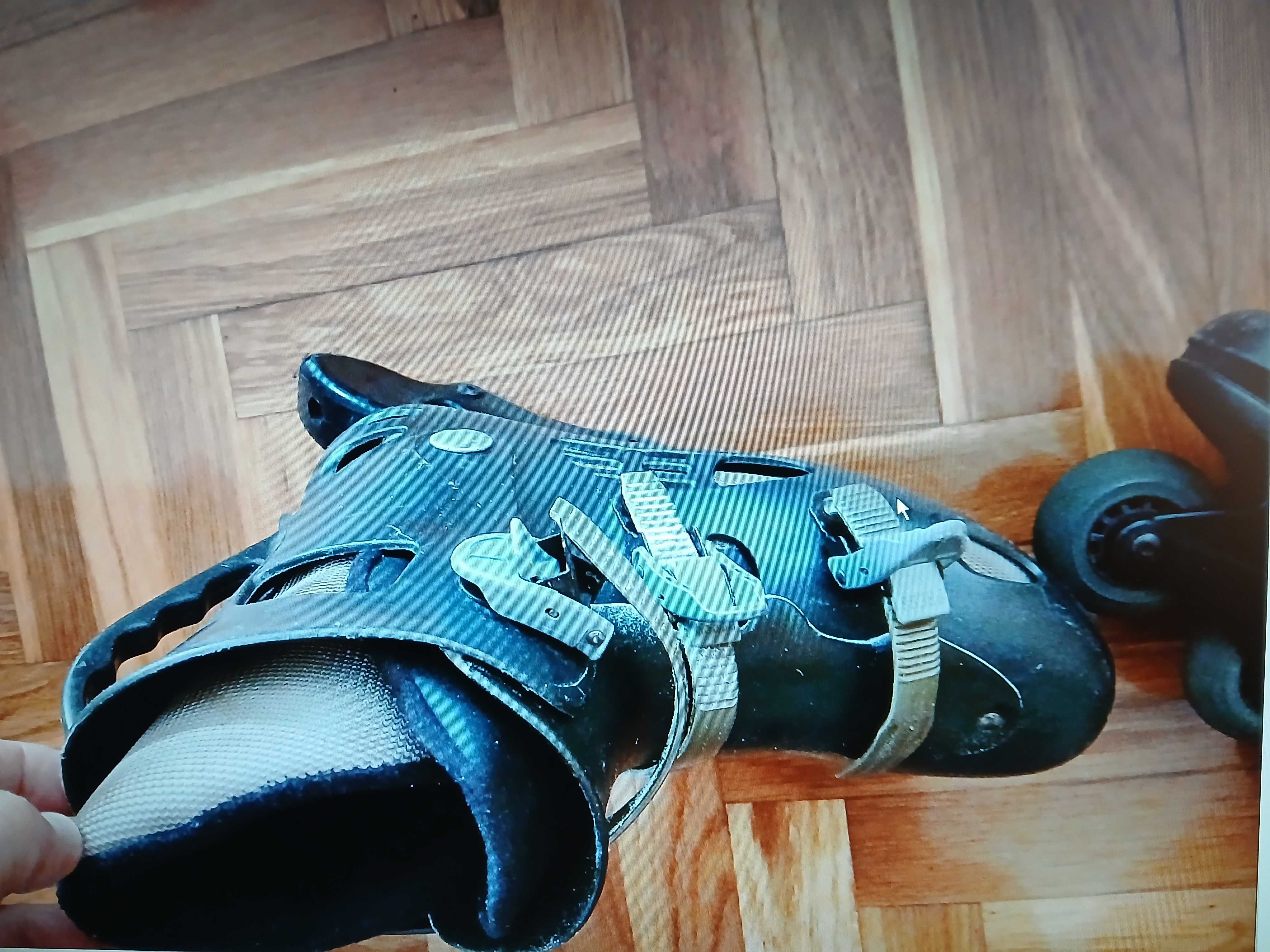Vendo 1 par de patins em linha
