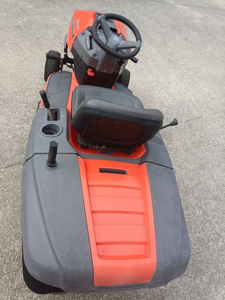 Trator Husqvarna
