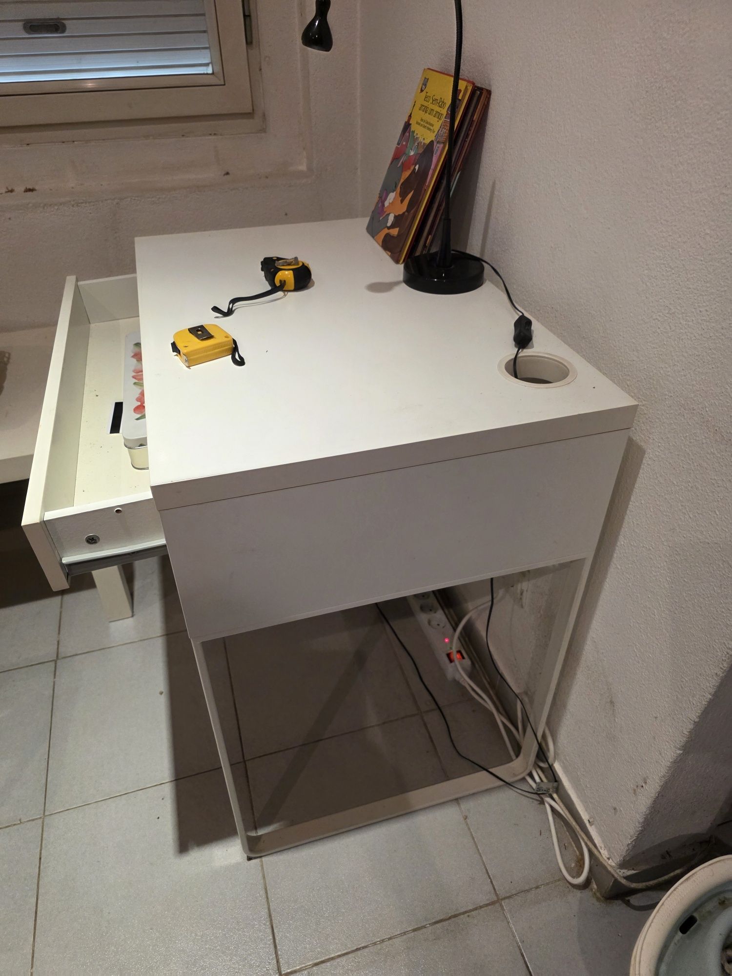 Secretaria vendo melhor oferta