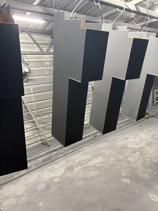 Malowanie proszkowe, piaskowanie.