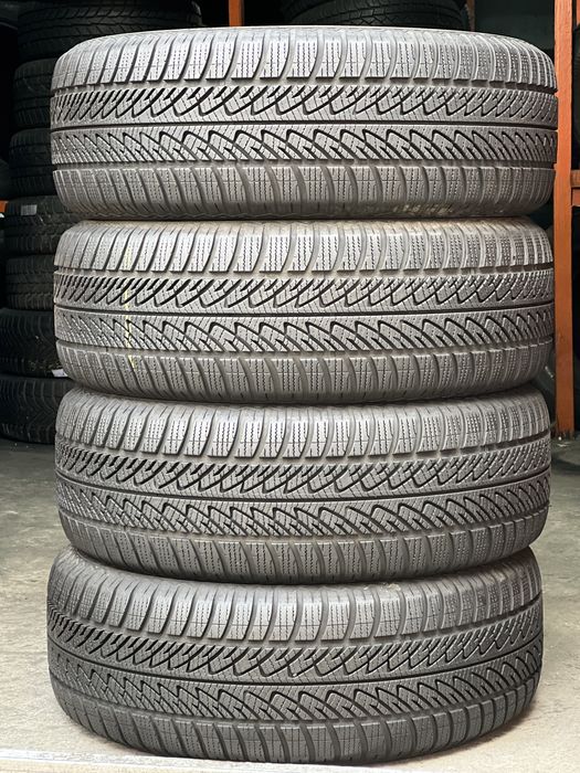 Шины зимние 255/60/R18 Goodyear UltraGripPerfomance8