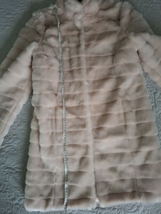 Futro futerko jasne dla damy eleganckie kremowe beżowe mohito