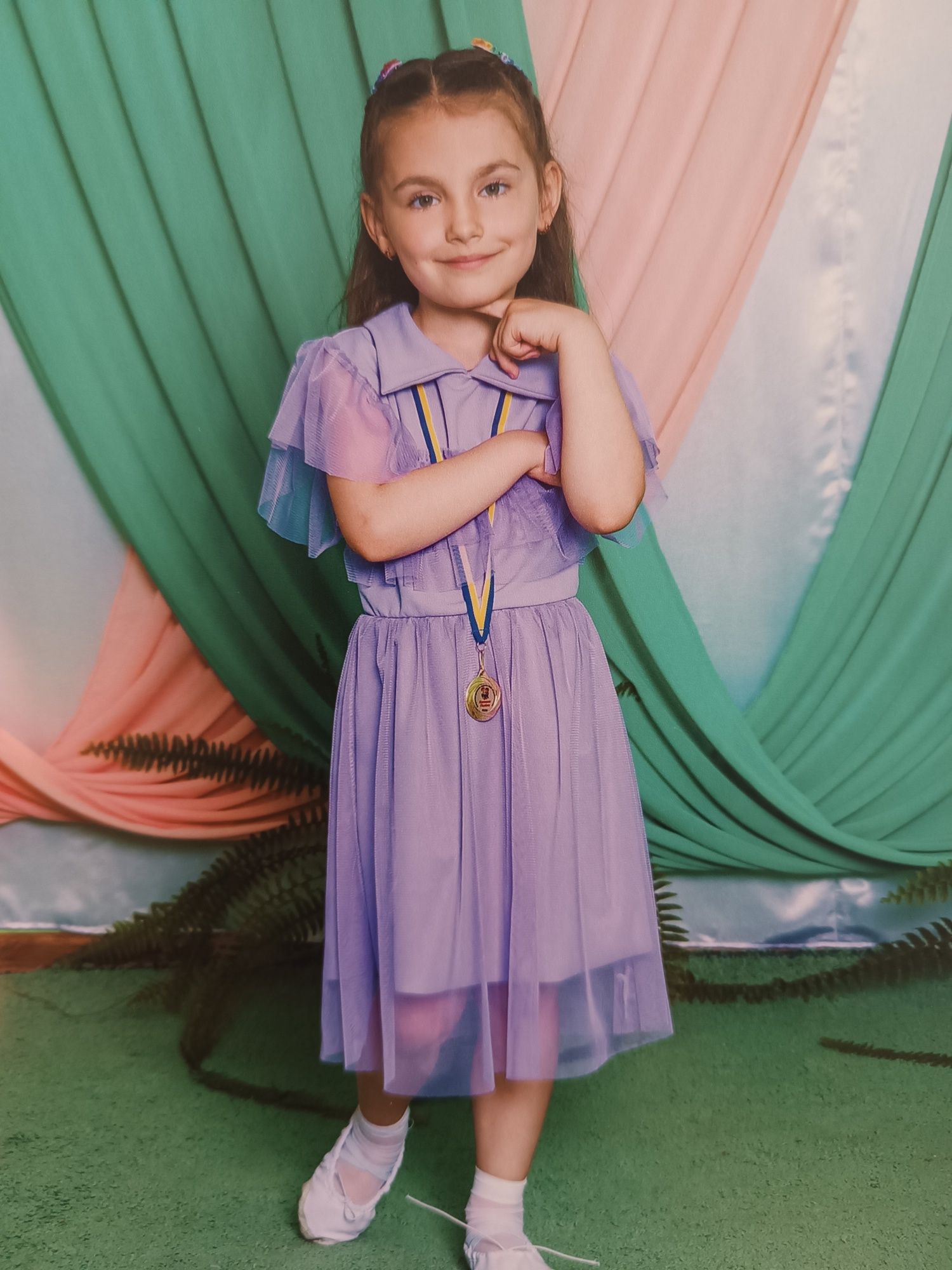 Сукня плаття випуск