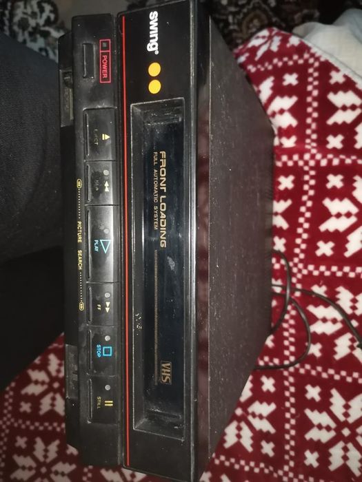 Відеомагнітофон VHS Swing