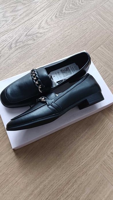 Nowe, czarne mokasyny DeeZee r. 39