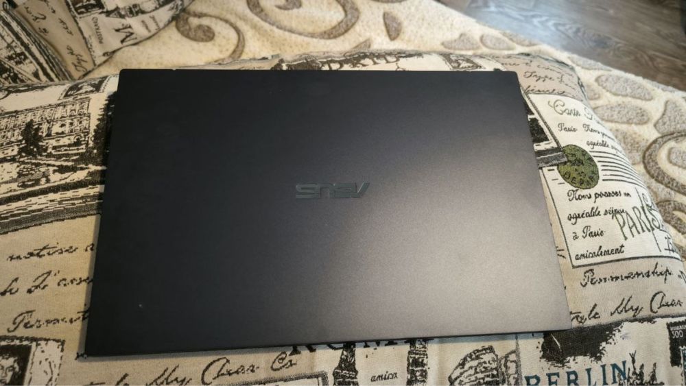 Asus ExpertBook B1500CEAE