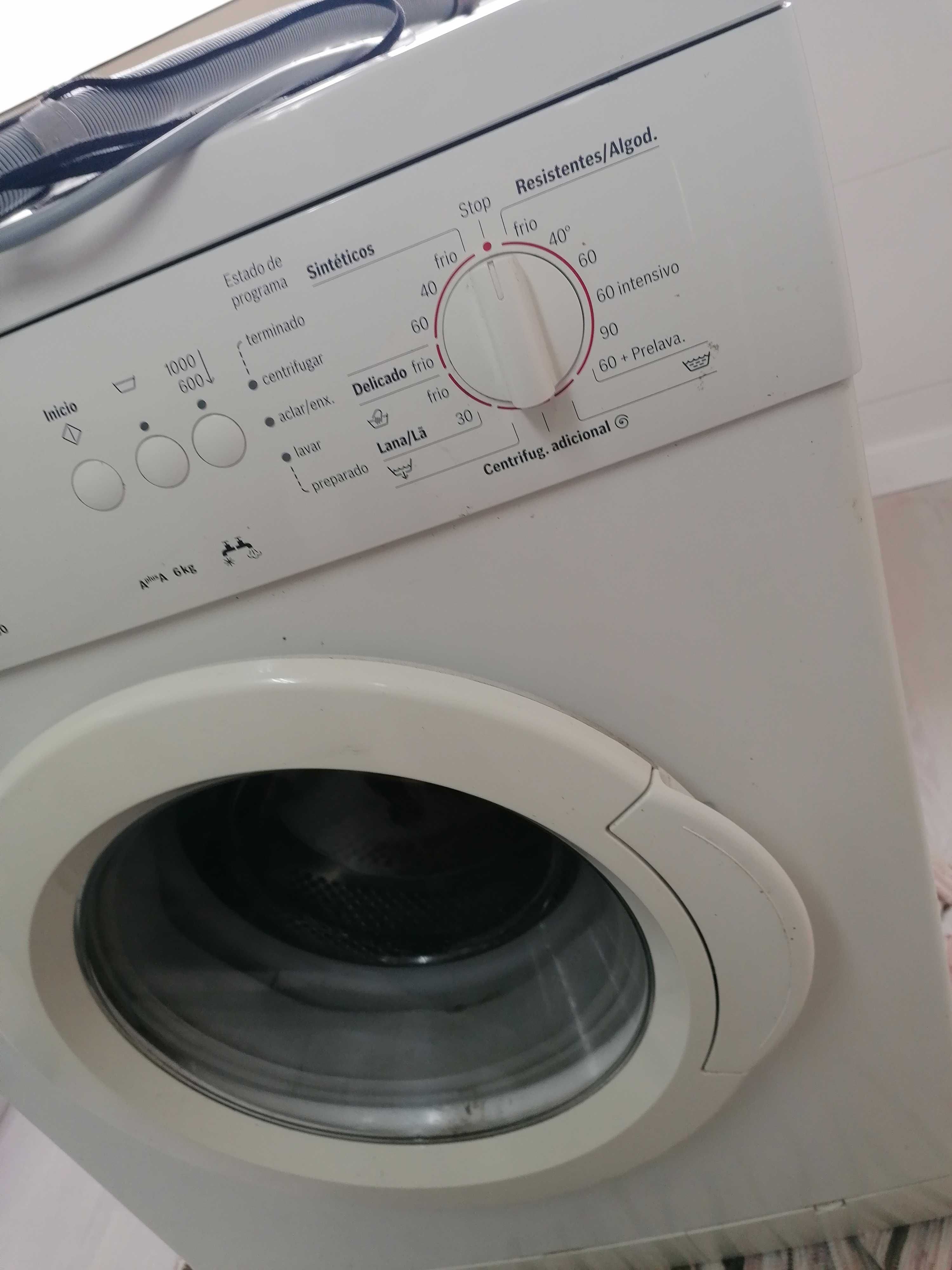 Máquina de Lavar Roupa BOSCH