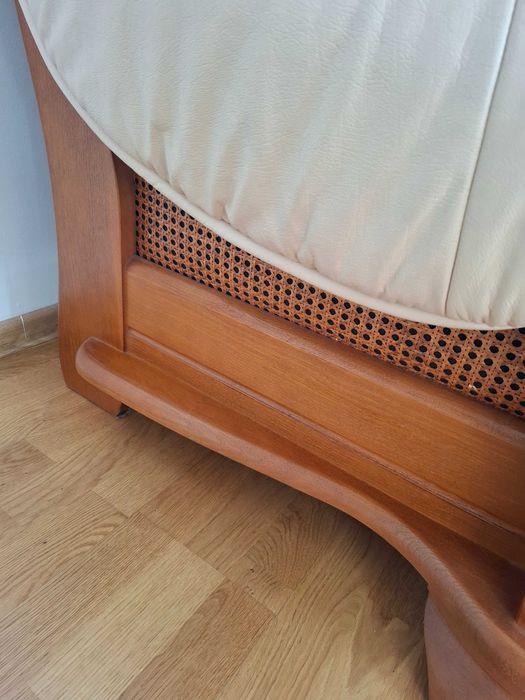 Sofa skóra  naturalna,drzewo z ratanem. Plus fotel ,sofa nierozkladana