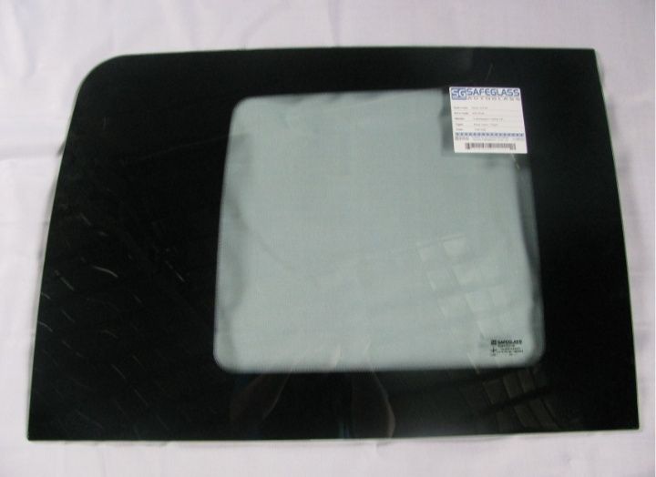 Боковое стекло заднее правое Volkswagen Caddy Кадди