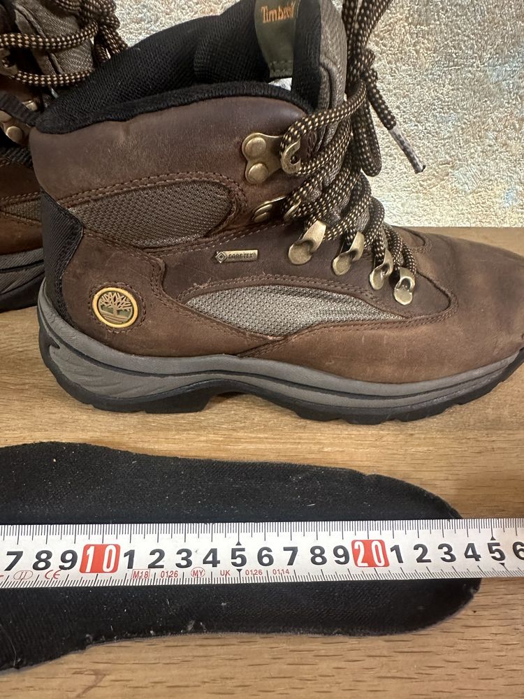 Ботинки 38 р Timberland на Gore-tex