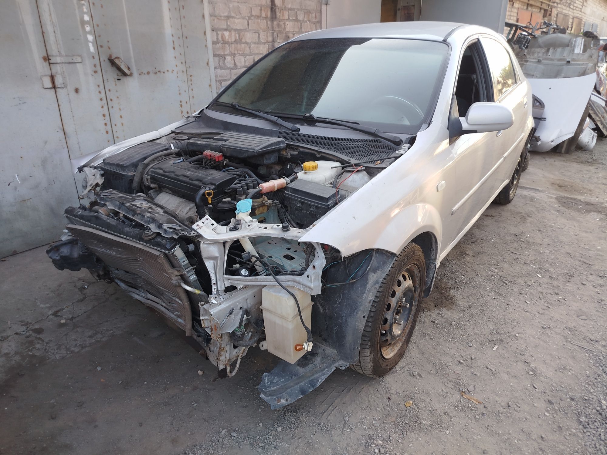 Chevrolet lacetti по запчастям. Разборка