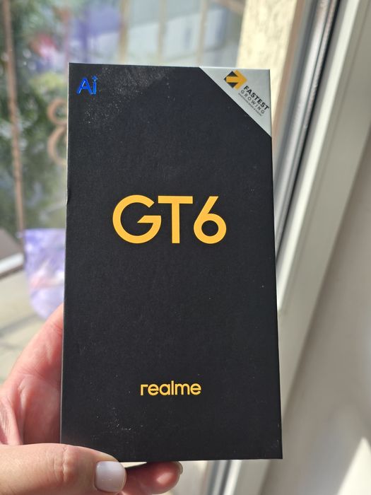 Realme gt 6 8/256 fluid Silver