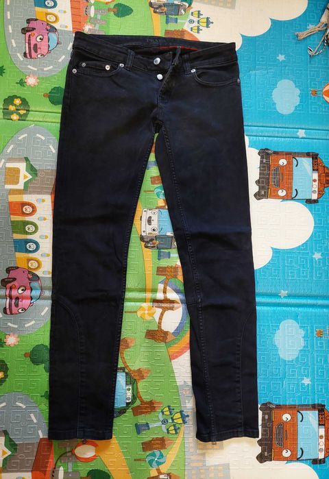 Продам джинси Prada