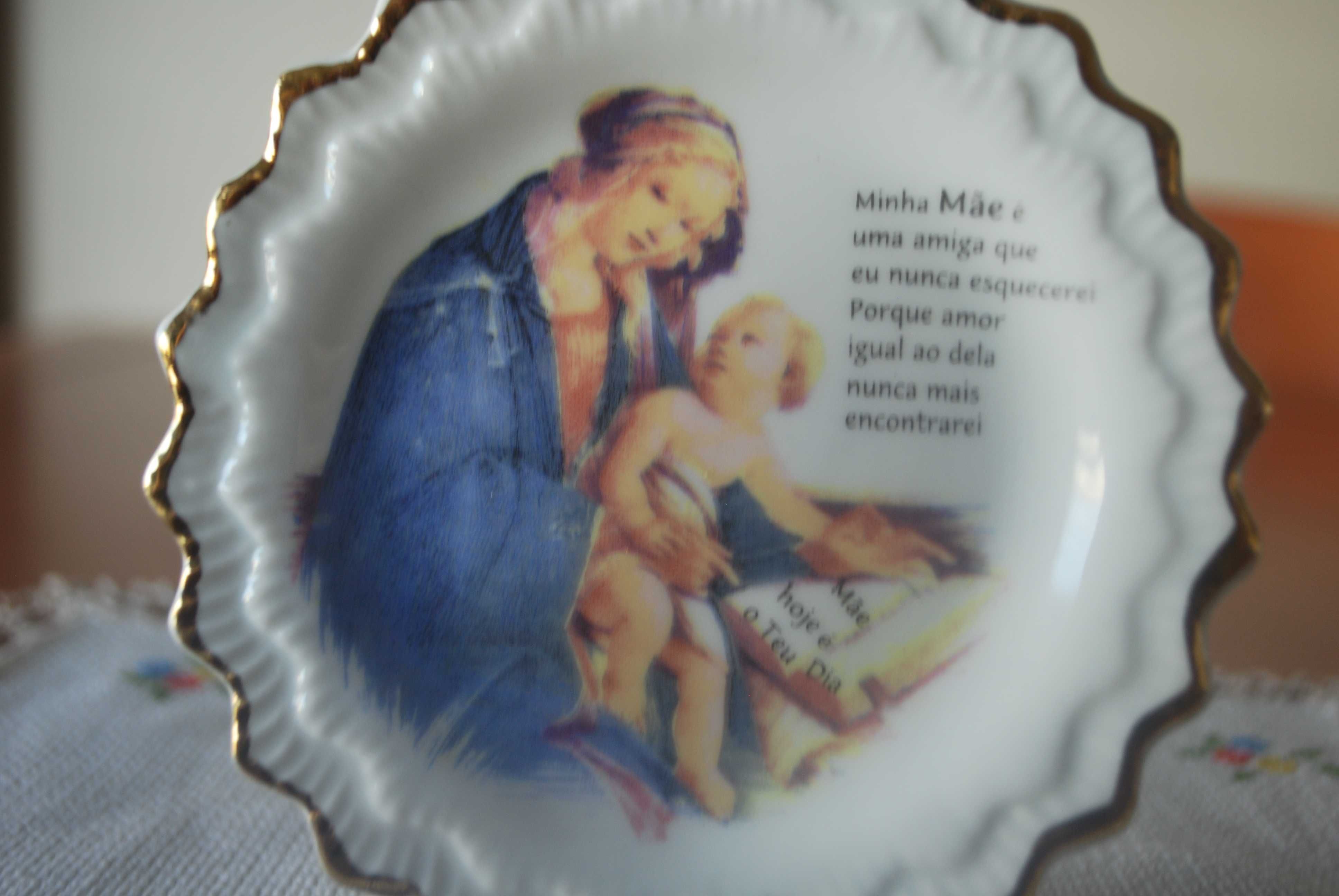 Mãe Hoje É O Teu Dia (Para Oferta a Mãe) em Porcelana Polida