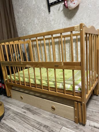 Кроватка для новорожденного