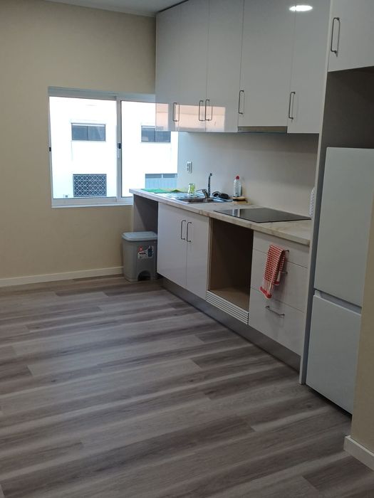 Alugo apartamento T2 sines