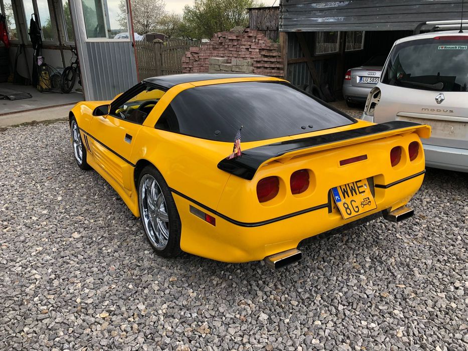 Chevrolet Corvette C4 EDELBROCK HOLLEY targa