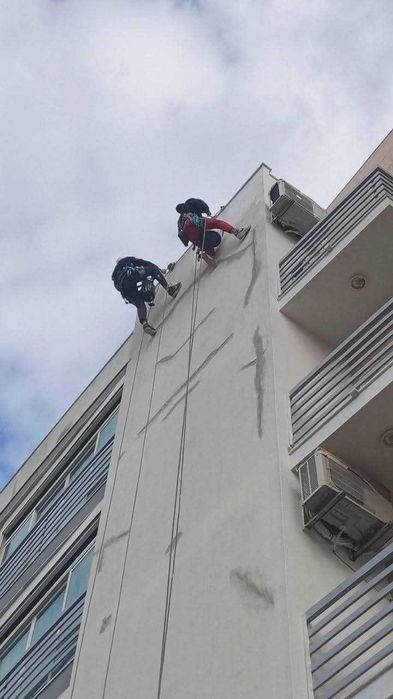 Pintura de prédios em Rapel/telhados