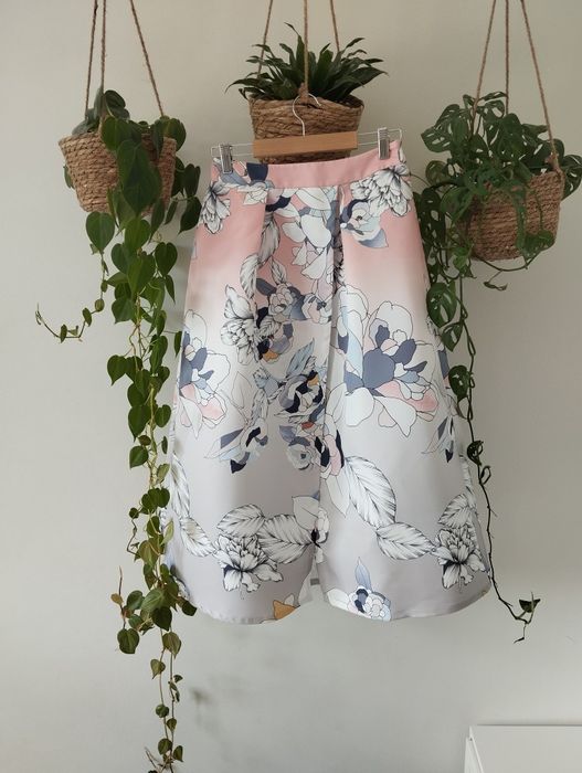 Spódnica koktajlowa, na święta, midi, letnia, kloszowana, pastelowa, w