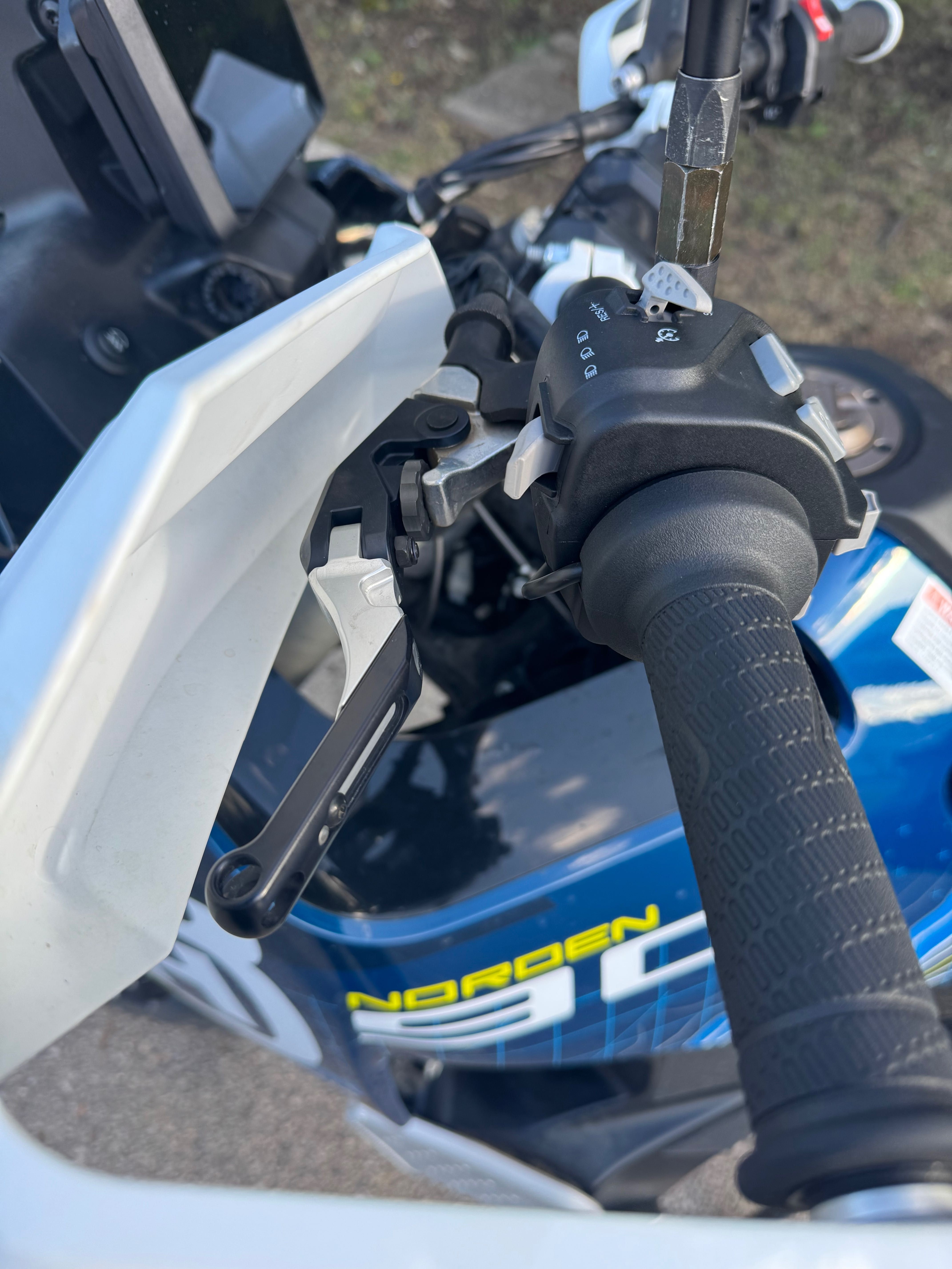 HUSQVARNA Norden Expedition 901 pouco uso