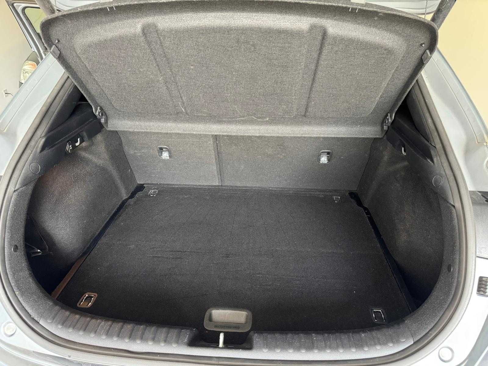 Kia X-CEED c/teto panorâmico  Como Novo!!