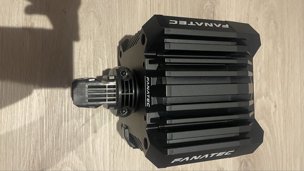 Fanatec DD5nm Bundle completo