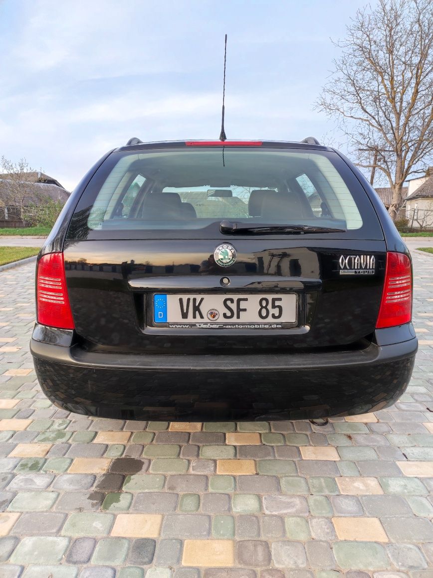 Skoda Octavia Tour 2005рік 1.6MPI