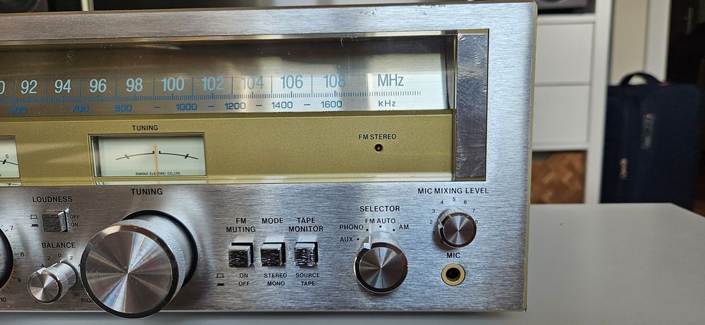 Amplituner Sansui G2000