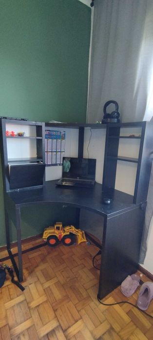 Mesa secretaria de canto