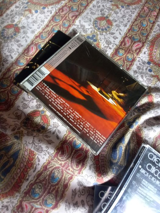 Três cds de Caetano Veloso