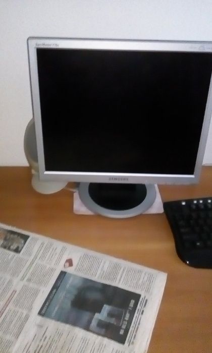Monitor komputerowy