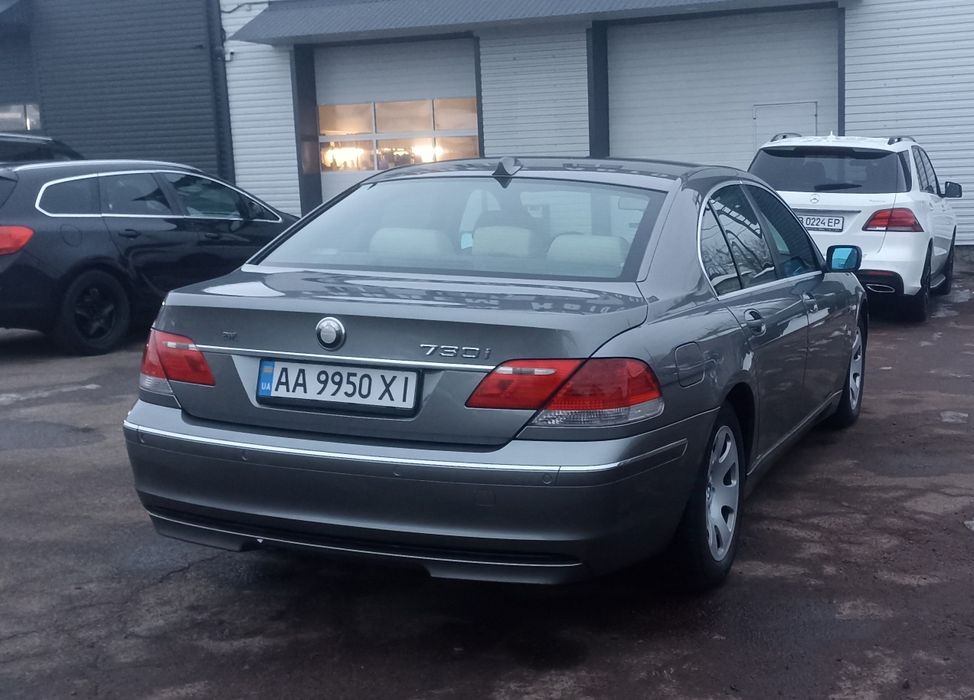 Продам BMW е65 730i 2006