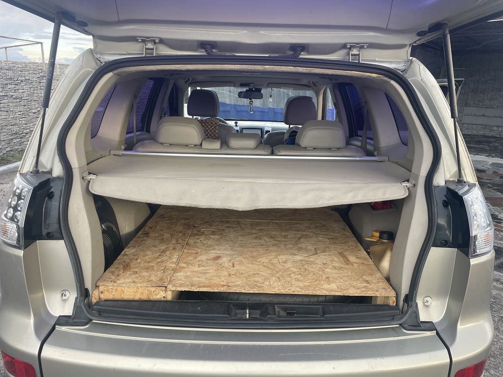 Mitsubishi Outlander 2008