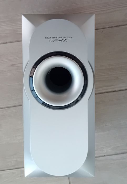 Coluna da marca Daewoo