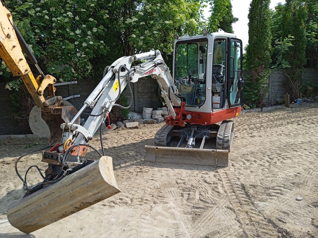 Koparka minikoparka Takeuchi TB 225 1 właściciel nie cat, jcb