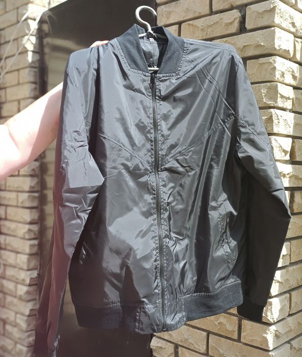 Вітровка чоловіча,бомбер