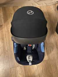 Fotelik z baza Cybex