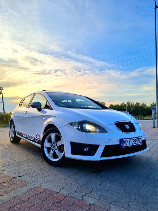 Seat Leon FR 230KM skóry
Szyberdach . Doinwestowany!


2