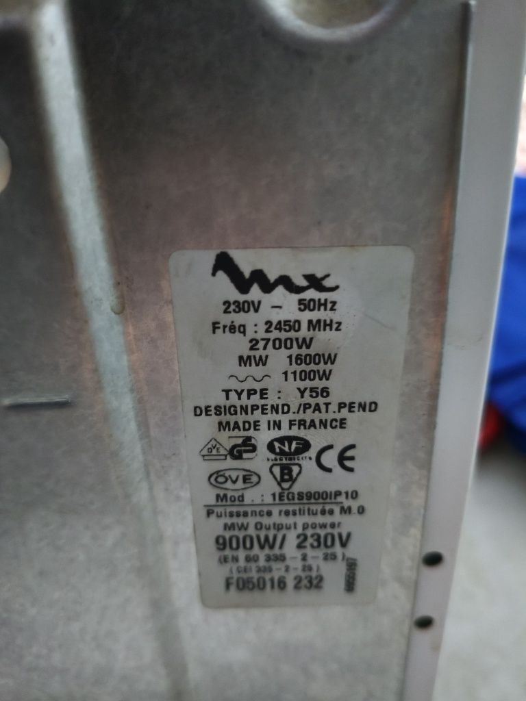 Mikrofala optigrill optimo y50