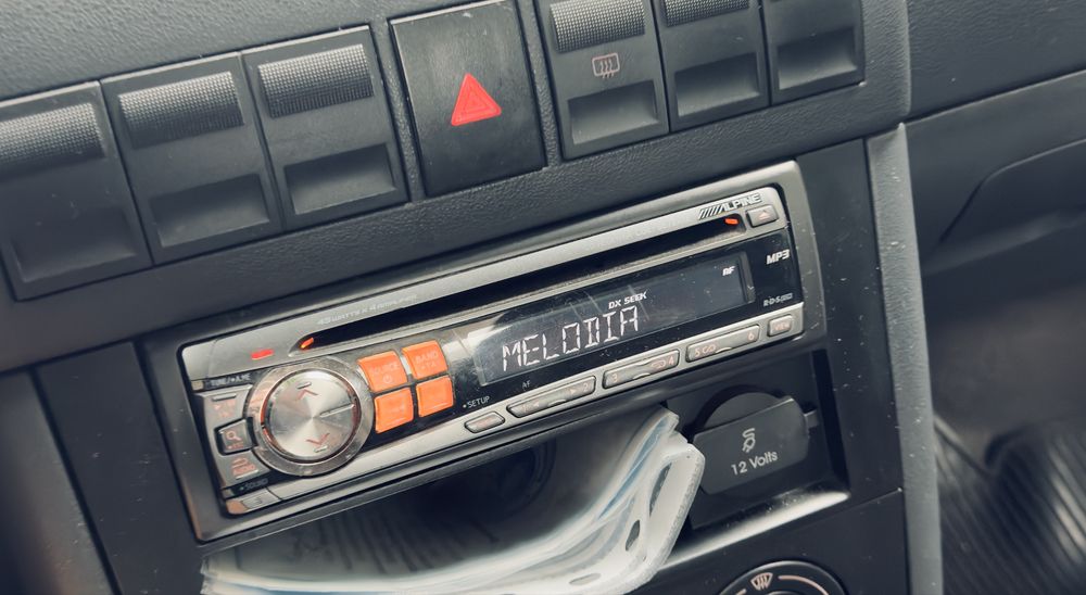 Автомагнітола Alpine CDE-9872RM