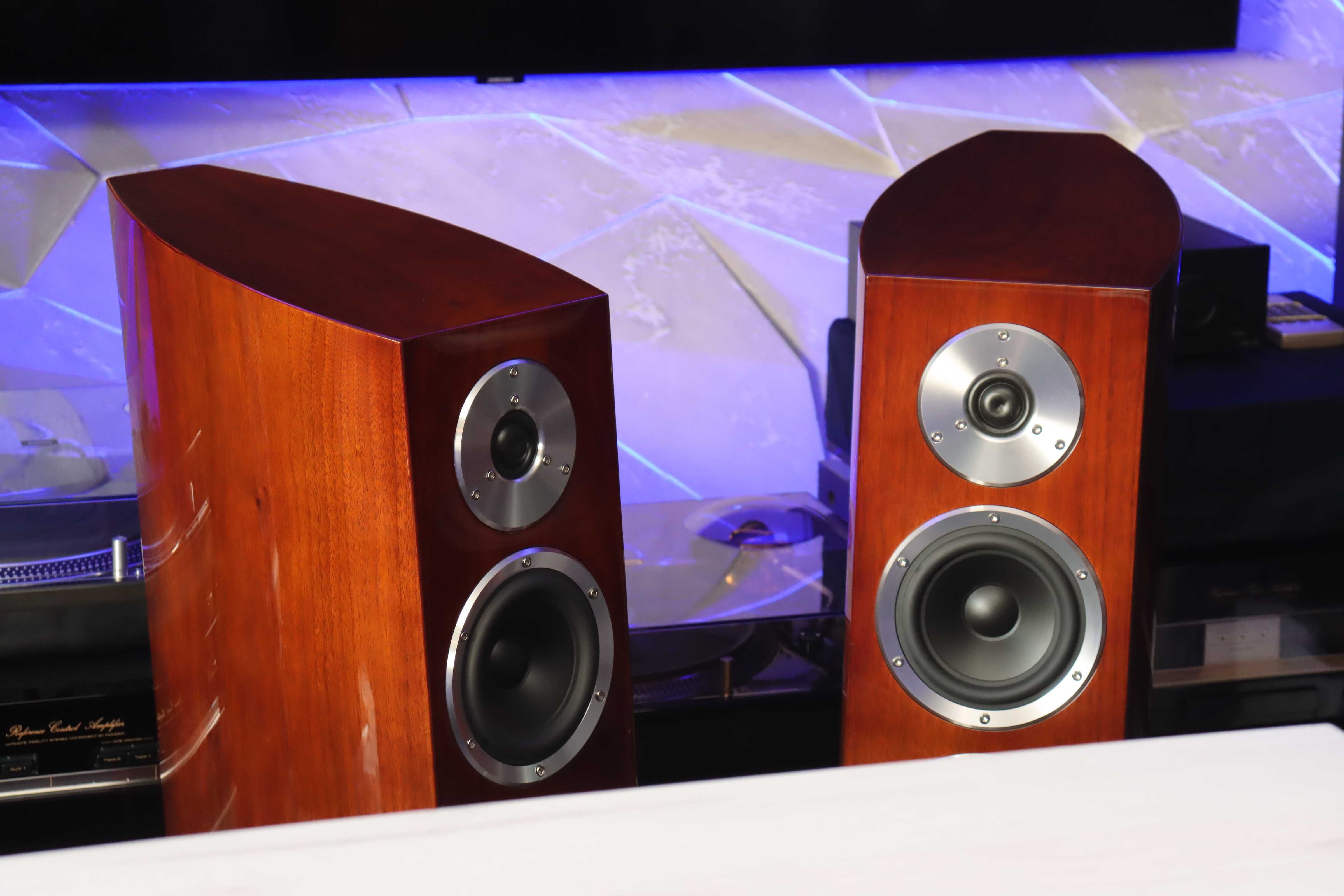 Gato FM 30 HG Orzech Duńskie Kolumny HI END
