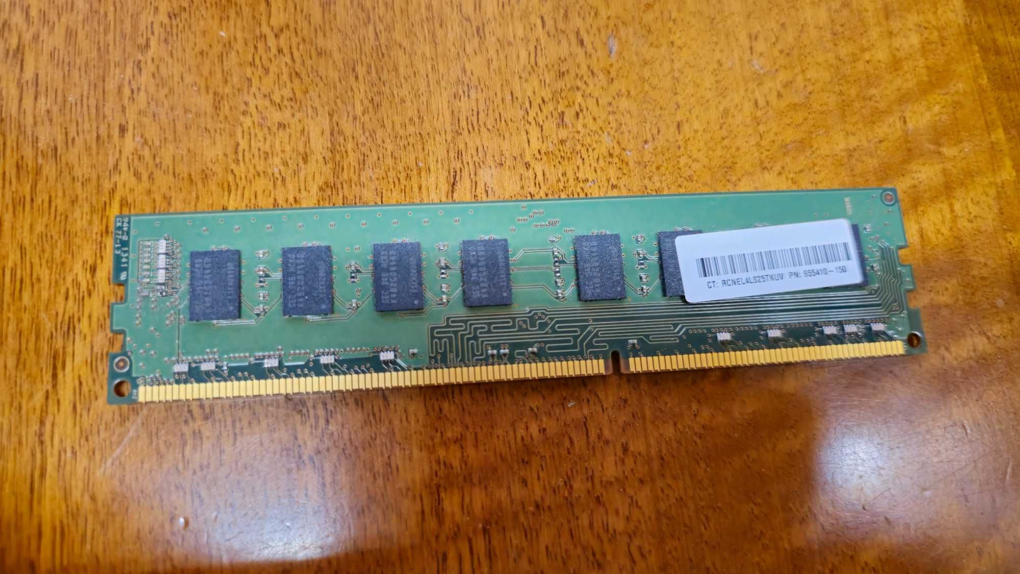 Vendo Memória Ram DDR3 4GB 12800U