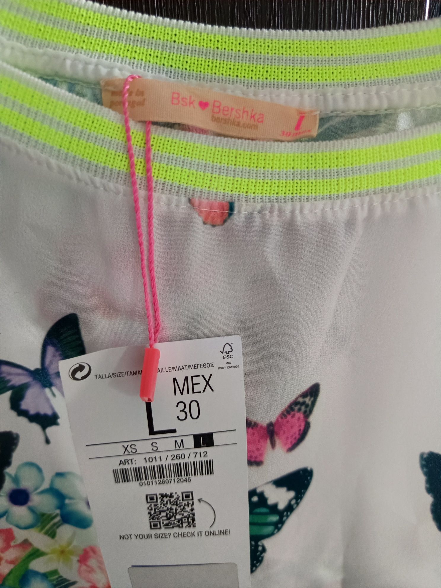 Bluzka damska w motyle Bershka