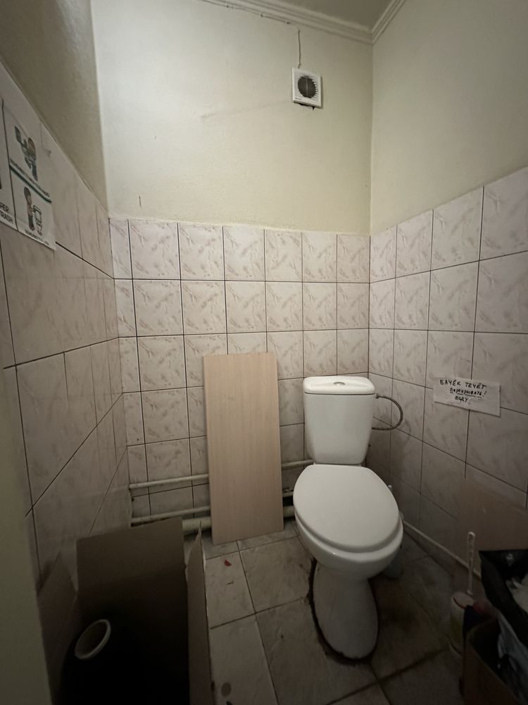 Сдам торгово-офисное помещение 56,6 кв.м, ТЦ Кодак, отдельный вход